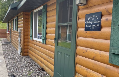 Hackensack Cabin | Private Lake front cabin on Webb Lake!