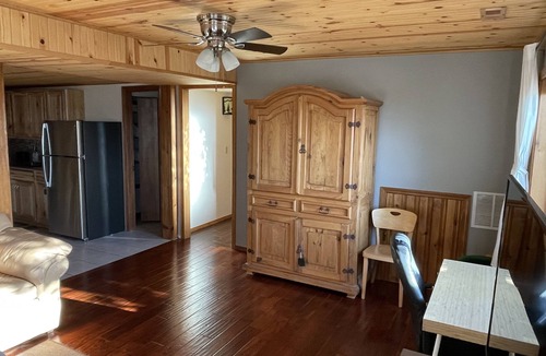 Divide House | Private Lower Floor with Beautiful Views