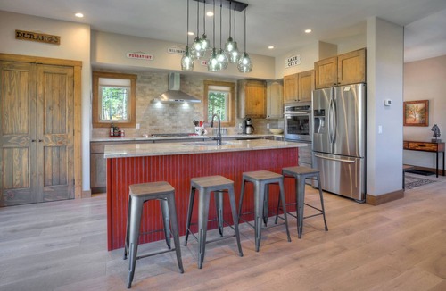 Columbine Lake House | Private Luxury Retreat | Mountain Views, Outdoor Fireplace | Near Purgatory