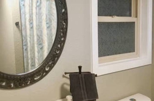 Perry Park Resort | Private room ∙ 4 guests