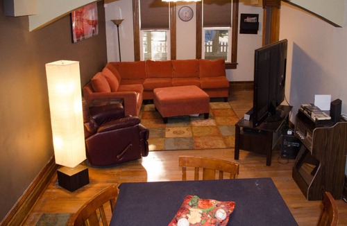 Lincoln Park Resort | Private room ∙ 6 guests