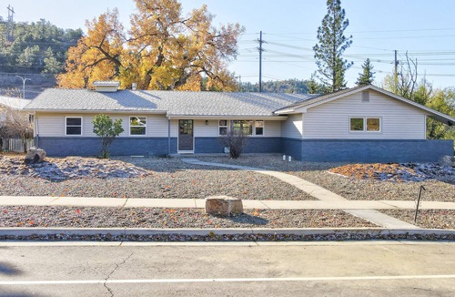 Northeast Colorado Springs House | Private Room in Shared Executive Travel Home Near Hospitals & Garden of Gods!