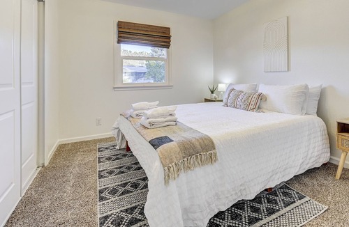 Northeast Colorado Springs House | Private Room in Shared Executive Travel Home Near Hospitals & Garden of Gods!