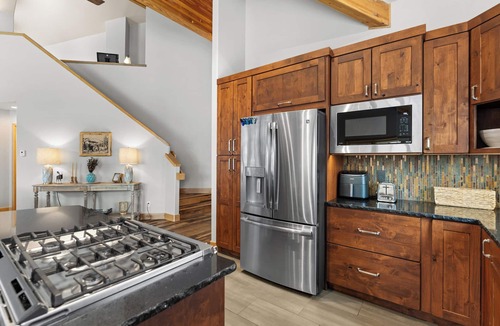 Three Peaks House | Private Wooded Setting with Open-Concept Layout and Updated Kitchen