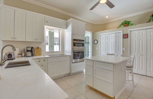 Palma Sola House | Private Yard & Pool! Modern Getaway in Bradenton