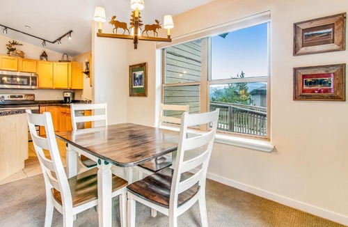 Wildernest Hotel | Prospector Village 105