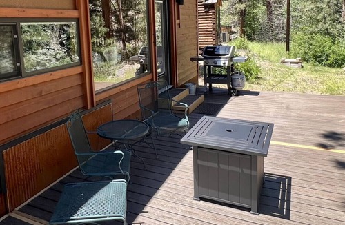 Drake House | Ptarmigan Tiny Home (#10) at The Woolly Bugger Inn
