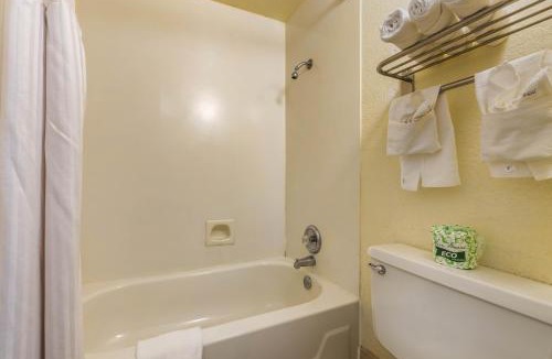 Pueblo Hotel | Pueblo Inn