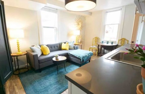 Jefferson Park House | Quaint Space - Near Downtown & Broncos Stadium