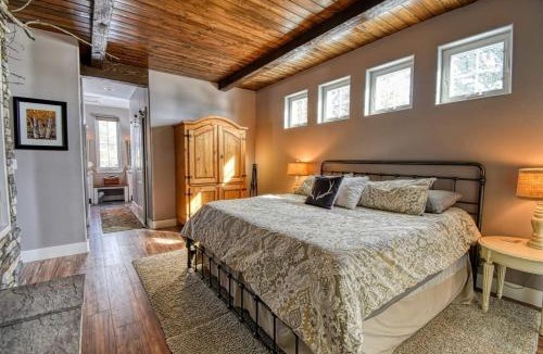 Twin Lakes House | Quaking Aspen Cabin 2BR 2BA w Incredible Views