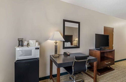 Englewood Hotel | Quality Inn Denver Tech Center