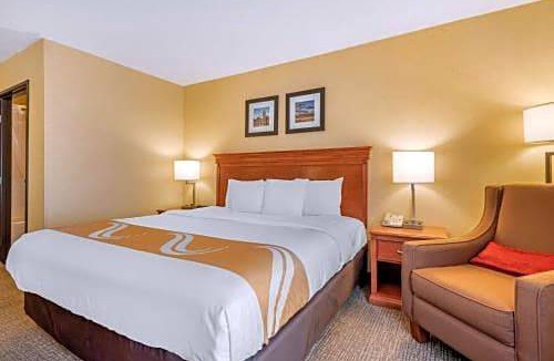 Pueblo Hotel | Quality Inn Pueblo I-25