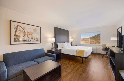 Castle Rock Hotel | Quality Inn & Suites Castle Rock/SW Denver