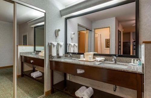 Aurora Hotel | Quality Inn & Suites Denver Airport - Gateway Park