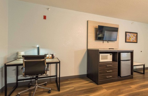 Manitou Springs Hotel | Quality Inn & Suites Manitou Springs at Pikes Peak