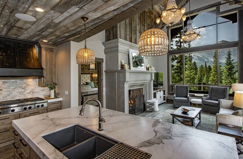 Blue River House | Quandary Estate Home: Luxurious, Breathtaking Views
