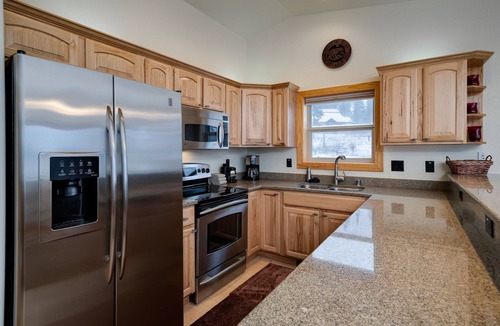 Blue River House | Quandary Vista Townhome: Private Hot Tub, Incredible Mountain Views