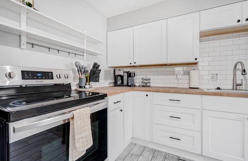 Colorado Springs House | Quarry Base! Cozy Stay w Views & Games