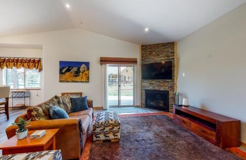 Pagosa Springs House | Quartz Court