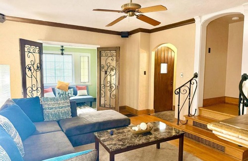 Downtown Syracuse House | Queen Bed Shared Common Space Carrier Dome SU Hospitals