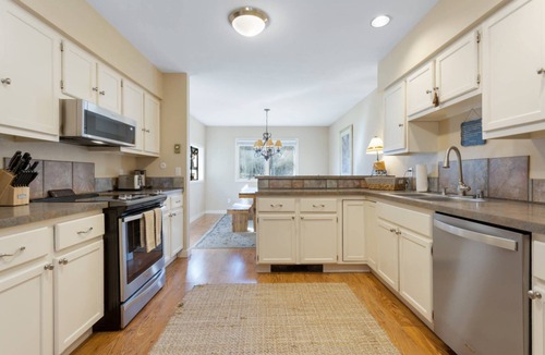 Eagle-Vail House | Quiet Colorful Fall! 3 Nights 10% off Now into November