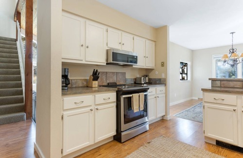 Eagle-Vail House | Quiet Colorful Fall! 3 Nights 10% off Now into November
