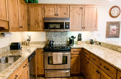 Vail Condo | Quiet Colorful Fall! 3 Nights 10% off Now into November