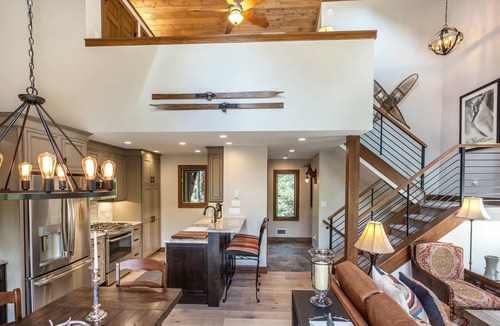 Vail House | Quiet Colorful Fall! 3 Nights 10% off Now into November