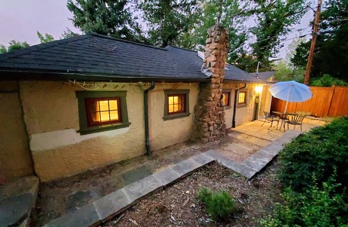 University Hill Cottage | Quiet Cottage Retreat Near Chautauqua & CU – Peaceful University Hill Location