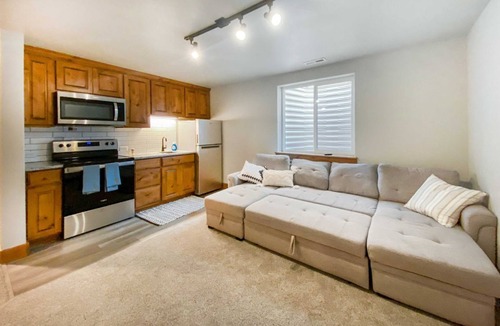 Loveland House | Quiet Family Friendly 3 BR Near Loveland DT