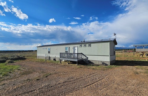 Hesperus House | Quiet Mountain Getaway