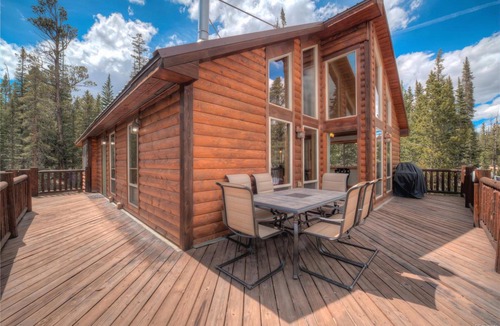 Valley of the Sun Cabin | Quiet Mountain Retreat in Valley of the Sun