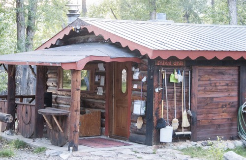 Nathrop Cabin | Rabbit Den of Bunnylane Cabins "Pay it Forward"