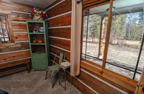 Grand Lake Cabin | Ragland Cabin - Charming Quintessential Colorado Mountain Getaway!