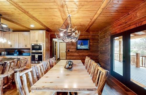 Rio Vista Estates House | Railway River Retreat RRR