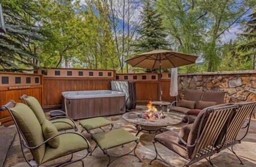 Aspen House | Rare Find, Spectacular Home in Aspen Core