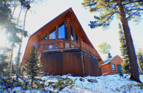 Cimarron Cabin | Re-charge and enjoy all that nature has to offer