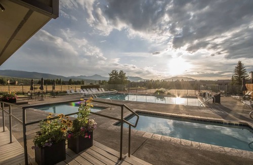 Fraser Condo | Recently Renovated- Perfect for a Family Getaway!