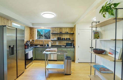 Hermosa Cottage | Red Cliff Chalet, Cozy 2BD guesthouse, AC, Close to town, hot springs, skiing
