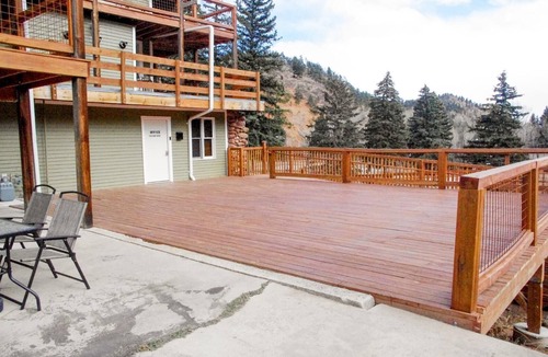 Green Mountain Falls Apartment | Refurbished Historic Green Mountain Falls Lodge