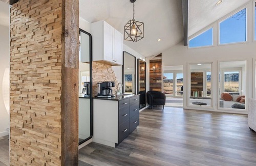 Montrose House | Reign Wild Ranch Retreat in The San Juan Mountains