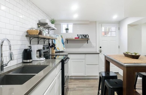 Washington Park Condo | Rejuvenate in a Renovated Wash Park Garden House