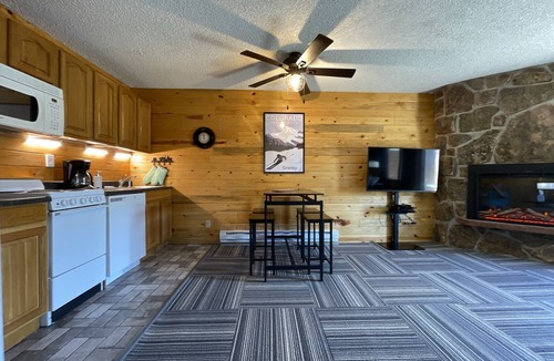 Granby Condo | Relax, Adventure, Views, Amenities +Memories.