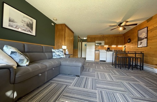 Granby Condo | Relax, Adventure, Views, Amenities +Memories.