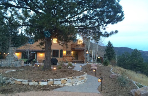 Woodland Park House | Relax in a one of a kind getaway!