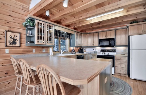 Cuchara House | Relaxing, Bright, and Spacious Cuchara Log Cabin
