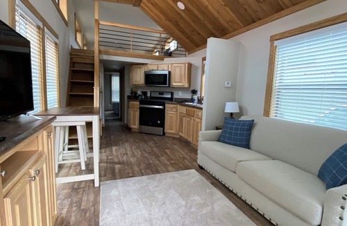 Oak Creek Apartment | Relaxing Getaway in our Charming Cottage at Lodges of Oak Creek!