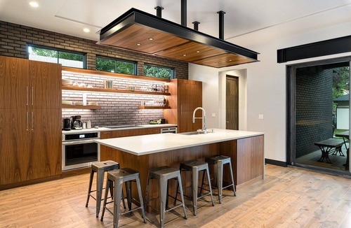 Old Town West House | Relaxing in Paradise W Private Roof Top Deck!