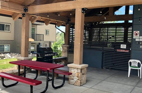 Steamboat Springs Condo | Remodeled Condo. Less than 1 mile to Steamboat Ski Area