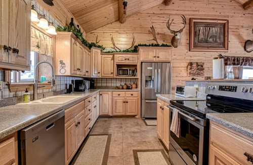 Alpine Village House | Remodeled, Dog-Friendly Cabin w/Large Fenced Yard, WiFi & W/D - Great for ATVs